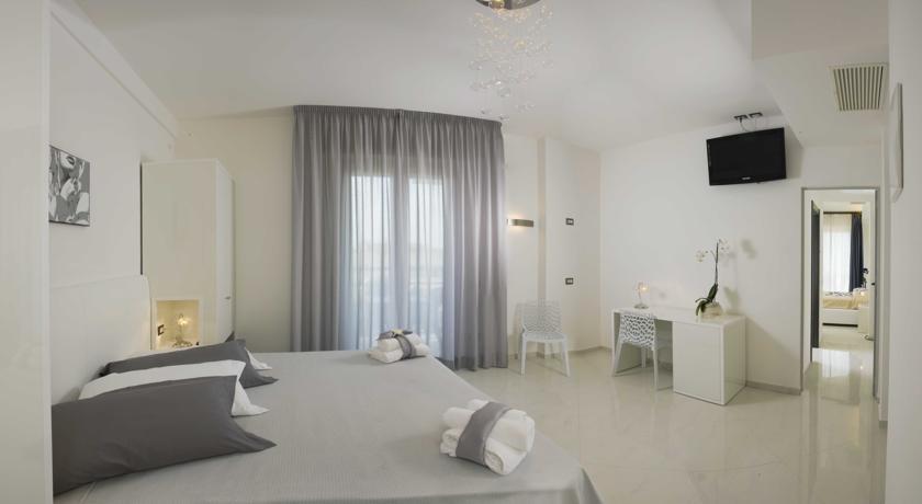 Hotel Nord Est Gabicce Mare Habitación foto