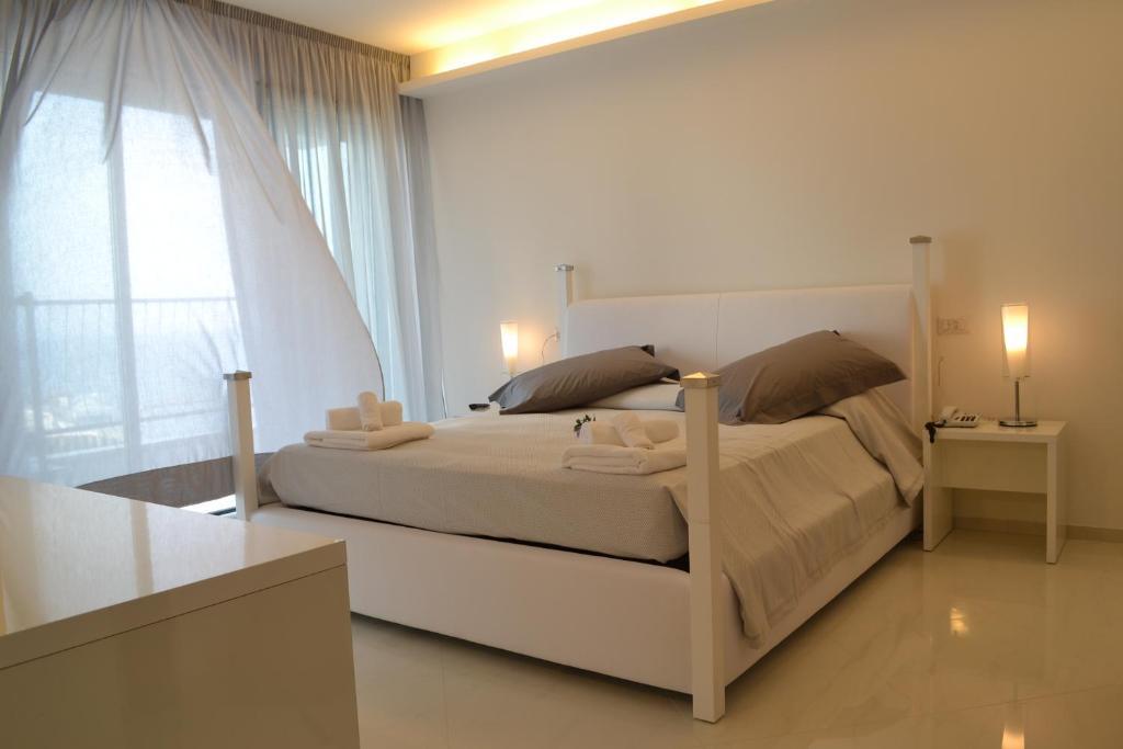 Hotel Nord Est Gabicce Mare Habitación foto
