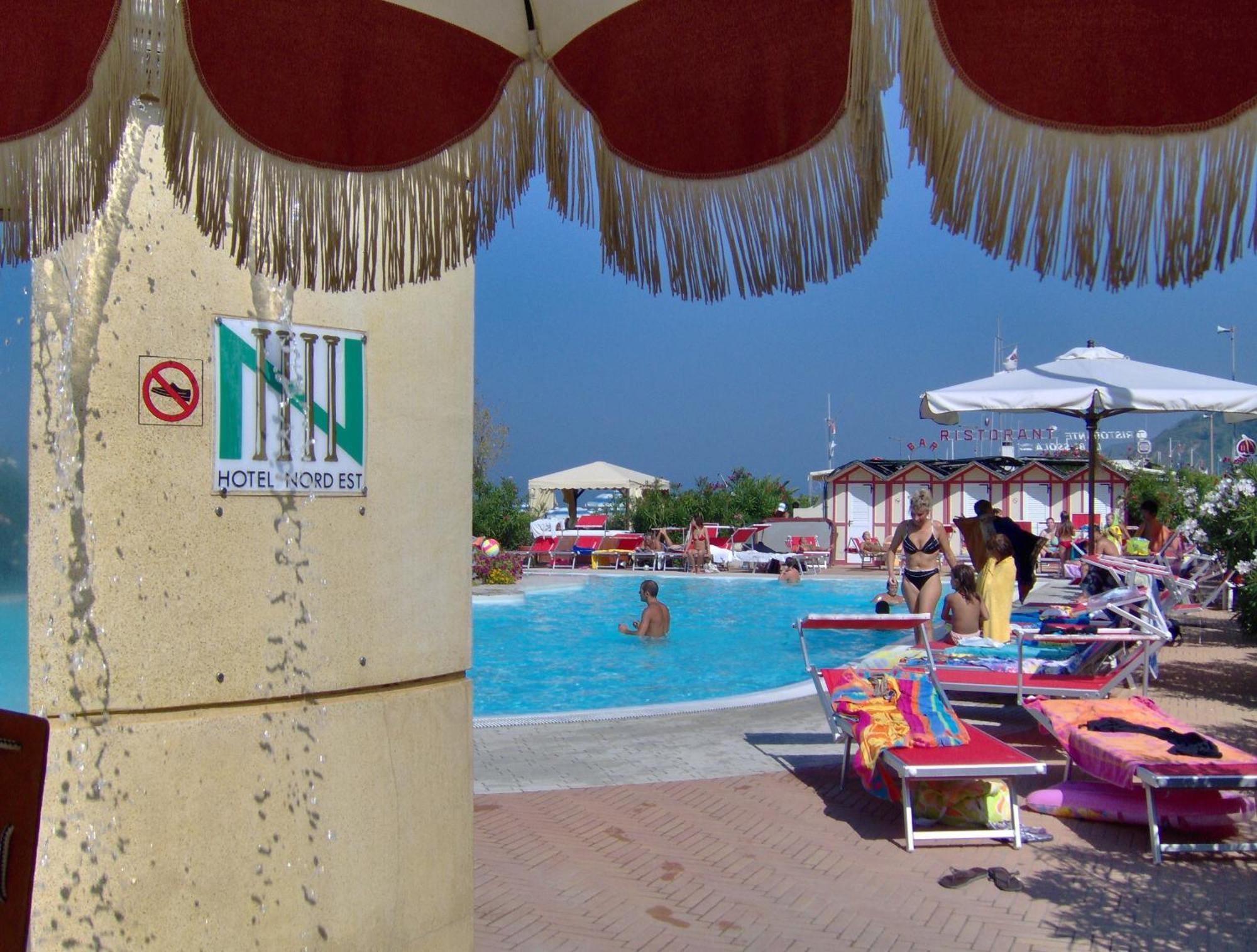 Hotel Nord Est Gabicce Mare Exterior foto