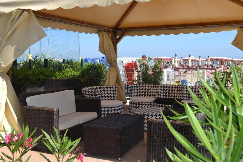 Hotel Nord Est Gabicce Mare Exterior foto
